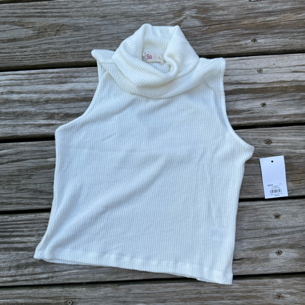 NWT Khol’s So Ribbed turtleneck tank size Large white